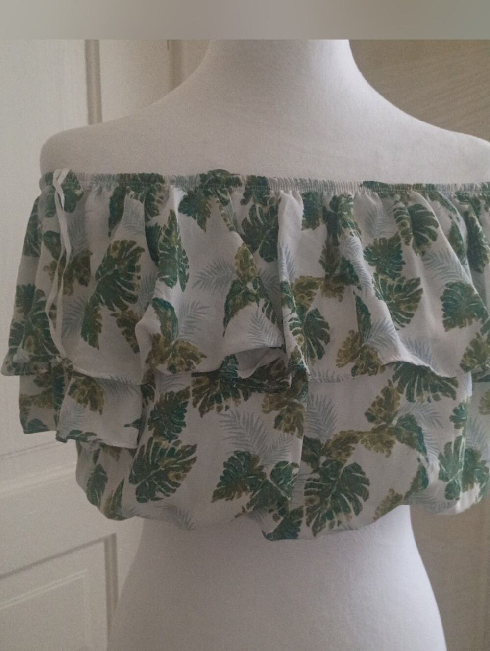 ~Final⭐~Paper Crane Green Leaf Print Top